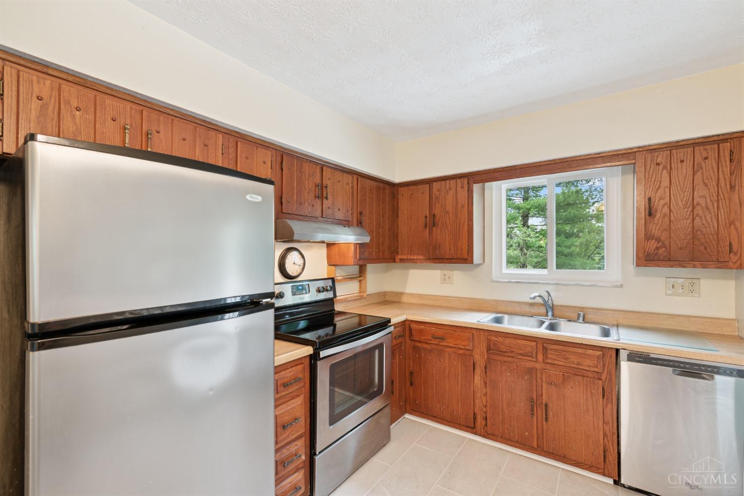 2978 Kleeman Road Cincinnati, OH 45211 - Photo 9 of 35 Gallery Image 9