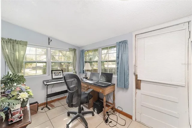 $325,000 | 7075 Southeast County Highway, Belleview, FL 34420