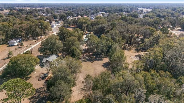 $325,000 | 7075 Southeast County Highway, Belleview, FL 34420