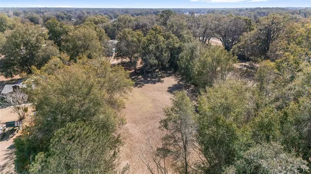 $325,000 | 7075 Southeast County Highway, Belleview, FL 34420