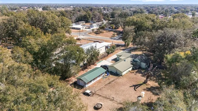 $325,000 | 7075 Southeast County Highway, Belleview, FL 34420