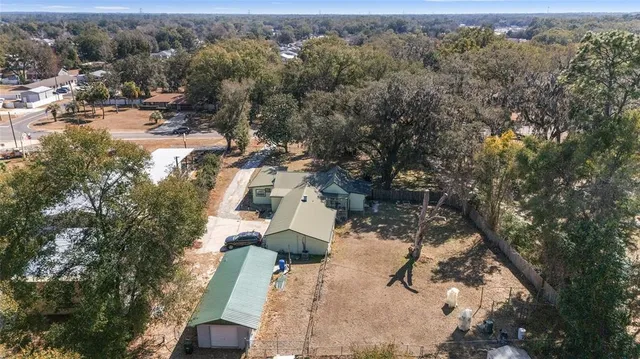 $325,000 | 7075 Southeast County Highway, Belleview, FL 34420