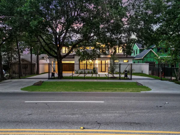 $12,000 | 13034 Memorial Drive, Houston, TX 77079