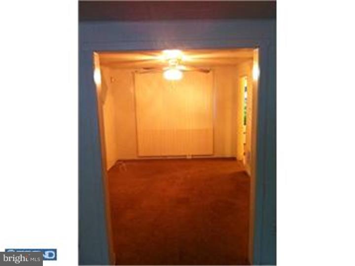 2957 East Octagon Road Camden, NJ 08104 - Photo 4 of 7 Dining Room
