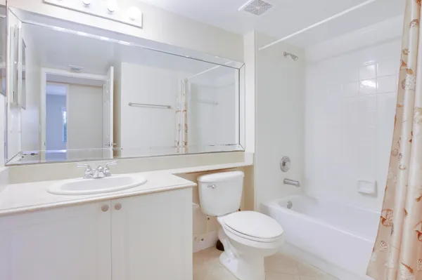 $3,200 | 284 Village Boulevard, Unit 9112, Tequesta, FL 33469