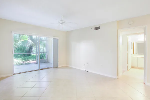 $3,200 | 284 Village Boulevard, Unit 9112, Tequesta, FL 33469