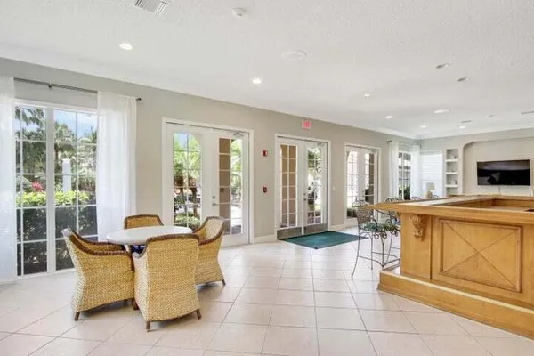 $3,200 | 284 Village Boulevard, Unit 9112, Tequesta, FL 33469