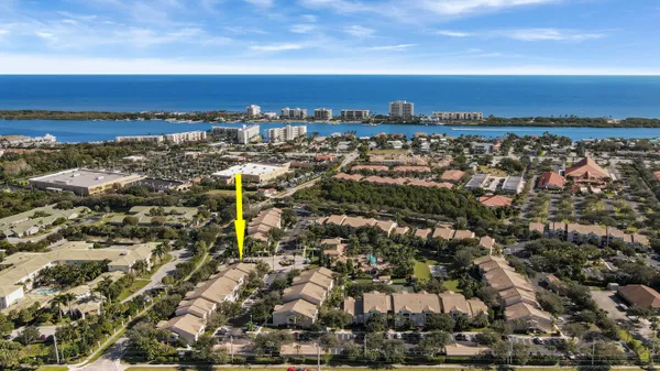 $3,200 | 284 Village Boulevard, Unit 9112, Tequesta, FL 33469