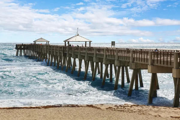 $3,200 | 284 Village Boulevard, Unit 9112, Tequesta, FL 33469