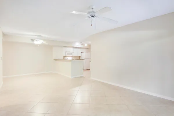 $3,200 | 284 Village Boulevard, Unit 9112, Tequesta, FL 33469
