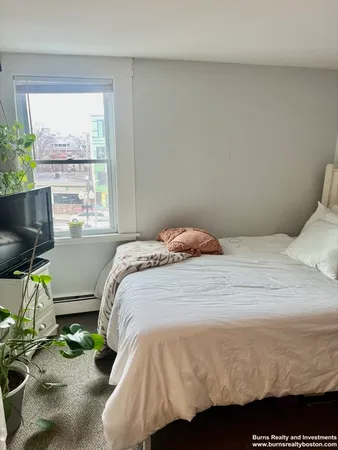 $7,900 | 599 East Broadway, Unit 2, Boston, MA 02127