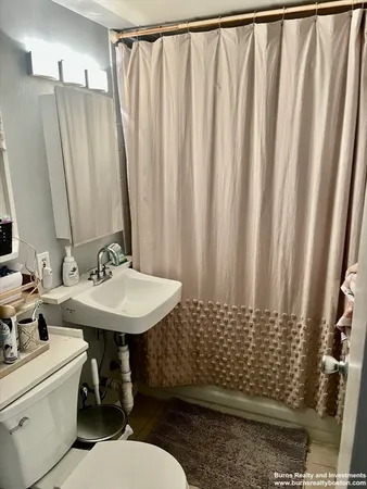 $7,900 | 599 East Broadway, Unit 2, Boston, MA 02127