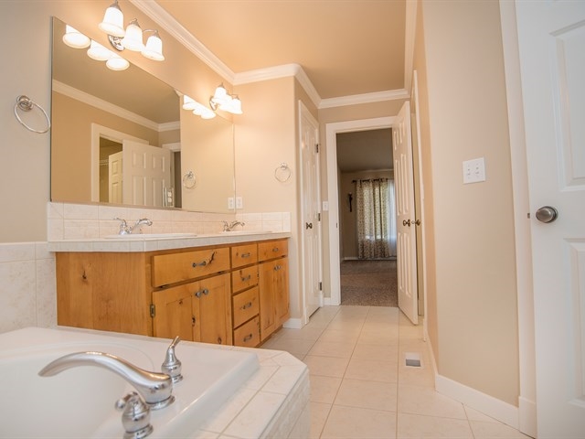 2011 South Steen Road Greenacres, WA 99016 - Photo 13 of 20