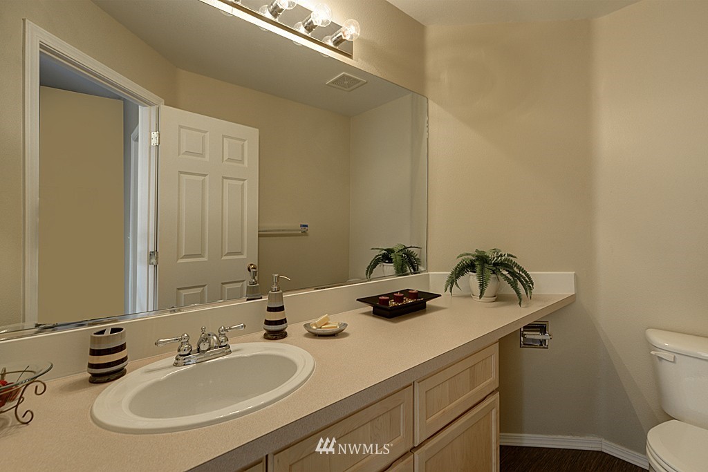 4519 Northeast 5th Street Renton, WA 98059 - Photo 18 of 22