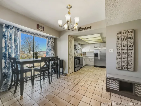 $139,900 | 24 West Casa Del Rio Drive, Unit 3A, Lake Ozark, MO 65049