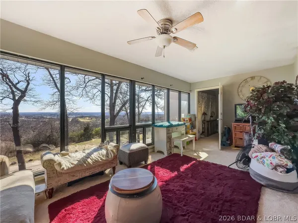 $139,900 | 24 West Casa Del Rio Drive, Unit 3A, Lake Ozark, MO 65049