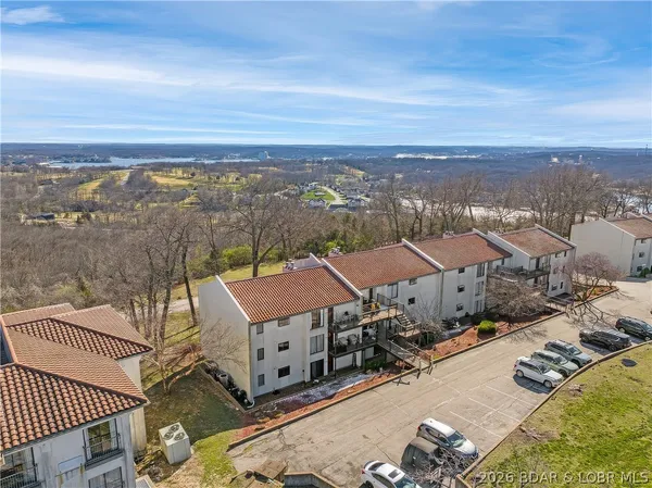 $139,900 | 24 West Casa Del Rio Drive, Unit 3A, Lake Ozark, MO 65049
