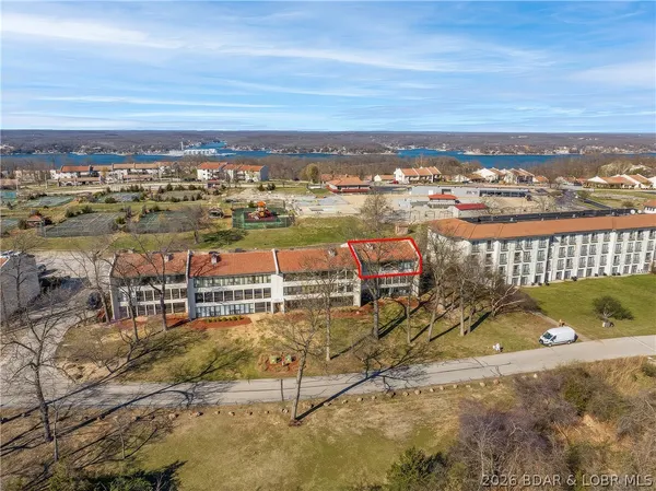 $139,900 | 24 West Casa Del Rio Drive, Unit 3A, Lake Ozark, MO 65049