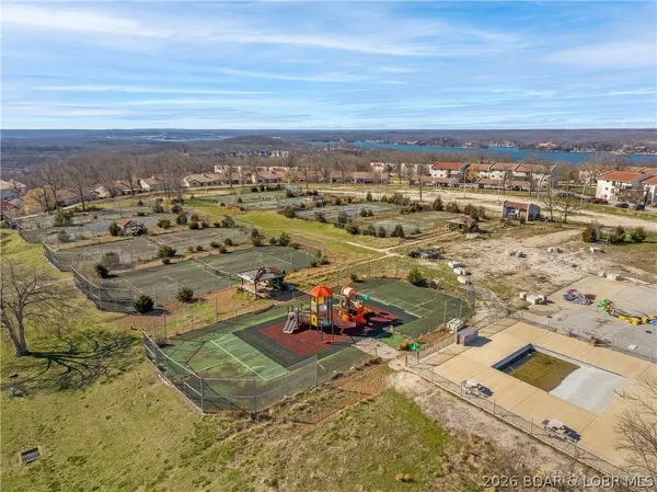 $139,900 | 24 West Casa Del Rio Drive, Unit 3A, Lake Ozark, MO 65049