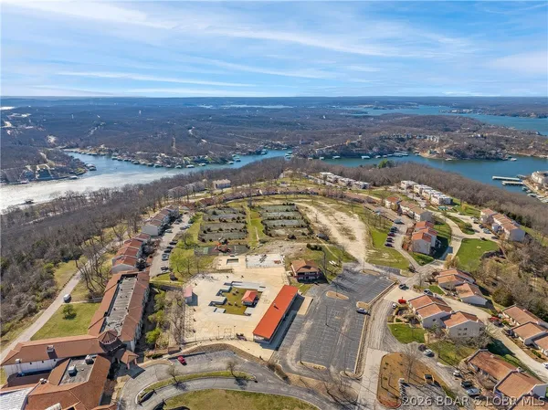 $139,900 | 24 West Casa Del Rio Drive, Unit 3A, Lake Ozark, MO 65049