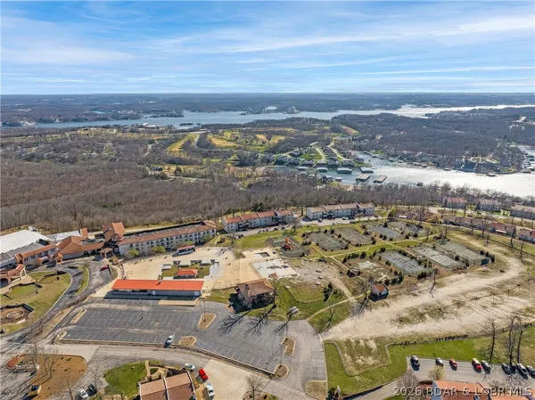 $139,900 | 24 West Casa Del Rio Drive, Unit 3A, Lake Ozark, MO 65049