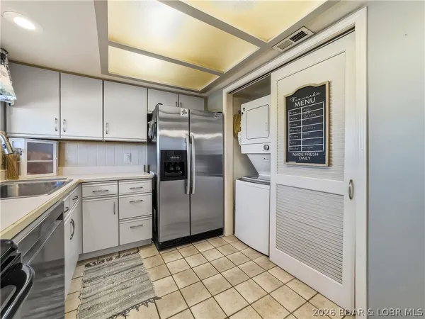 $139,900 | 24 West Casa Del Rio Drive, Unit 3A, Lake Ozark, MO 65049