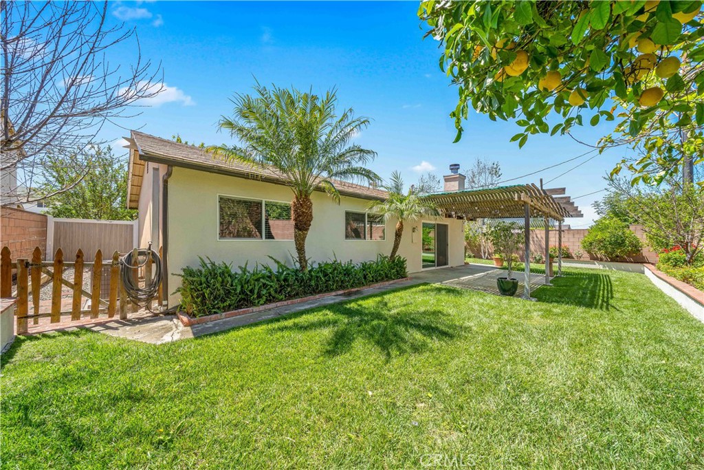 2089 Abraham Street Simi Valley, CA 93065 - Photo 1 of 27