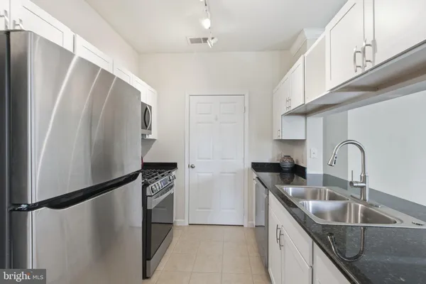 $320,000 | 12909 Centre Park Circle, Unit 108, Herndon, VA 20171