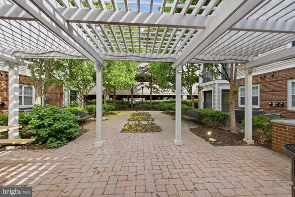 $320,000 | 12909 Centre Park Circle, Unit 108, Herndon, VA 20171