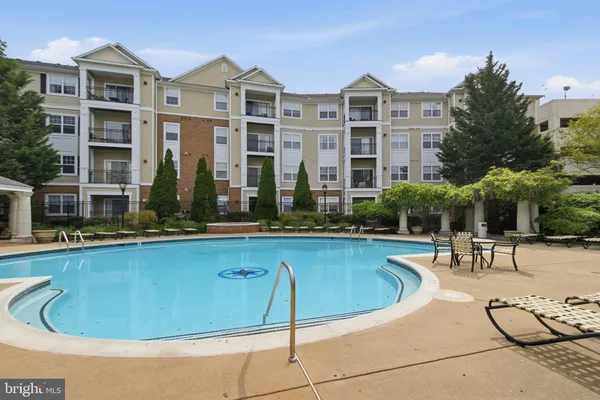 $320,000 | 12909 Centre Park Circle, Unit 108, Herndon, VA 20171