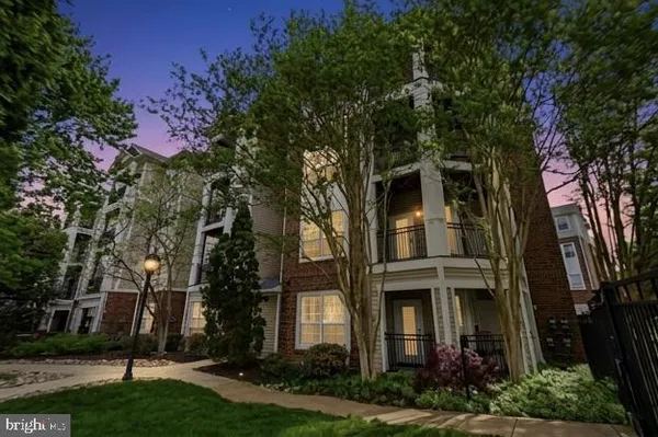 $320,000 | 12909 Centre Park Circle, Unit 108, Herndon, VA 20171