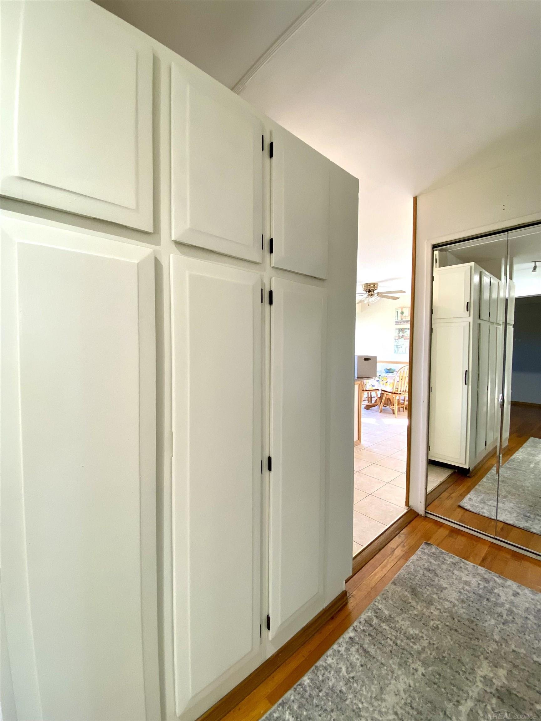 30464 Hayes Road Roseville, MI 48066 - Photo 17 of 26 50191264-95dcee79-01e2-4bad-bb24-b0d9ba0c1efa.JPG