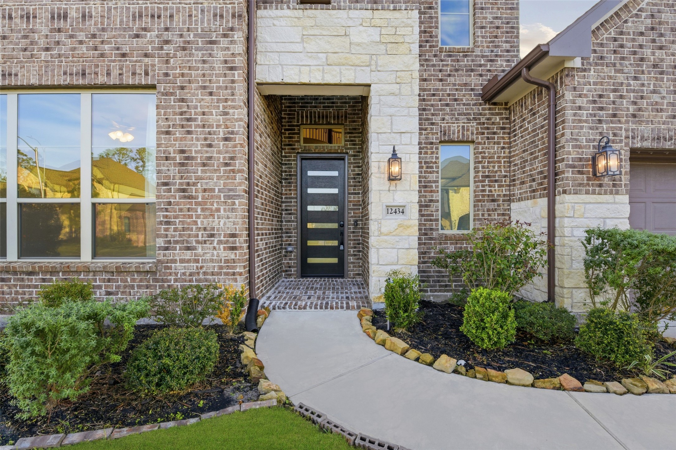 12434 Tullich Run Drive Humble, TX 77346 - Photo 4 of 46