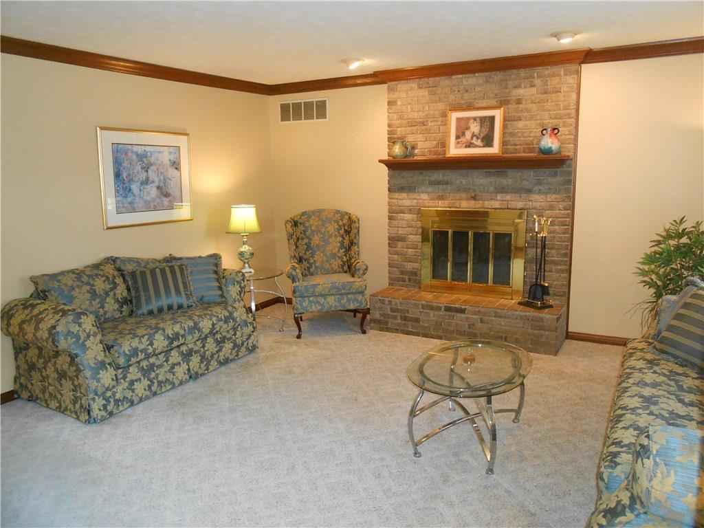 1084 Kingsgate Road Springfield, OH 45503 - Photo 7 of 44