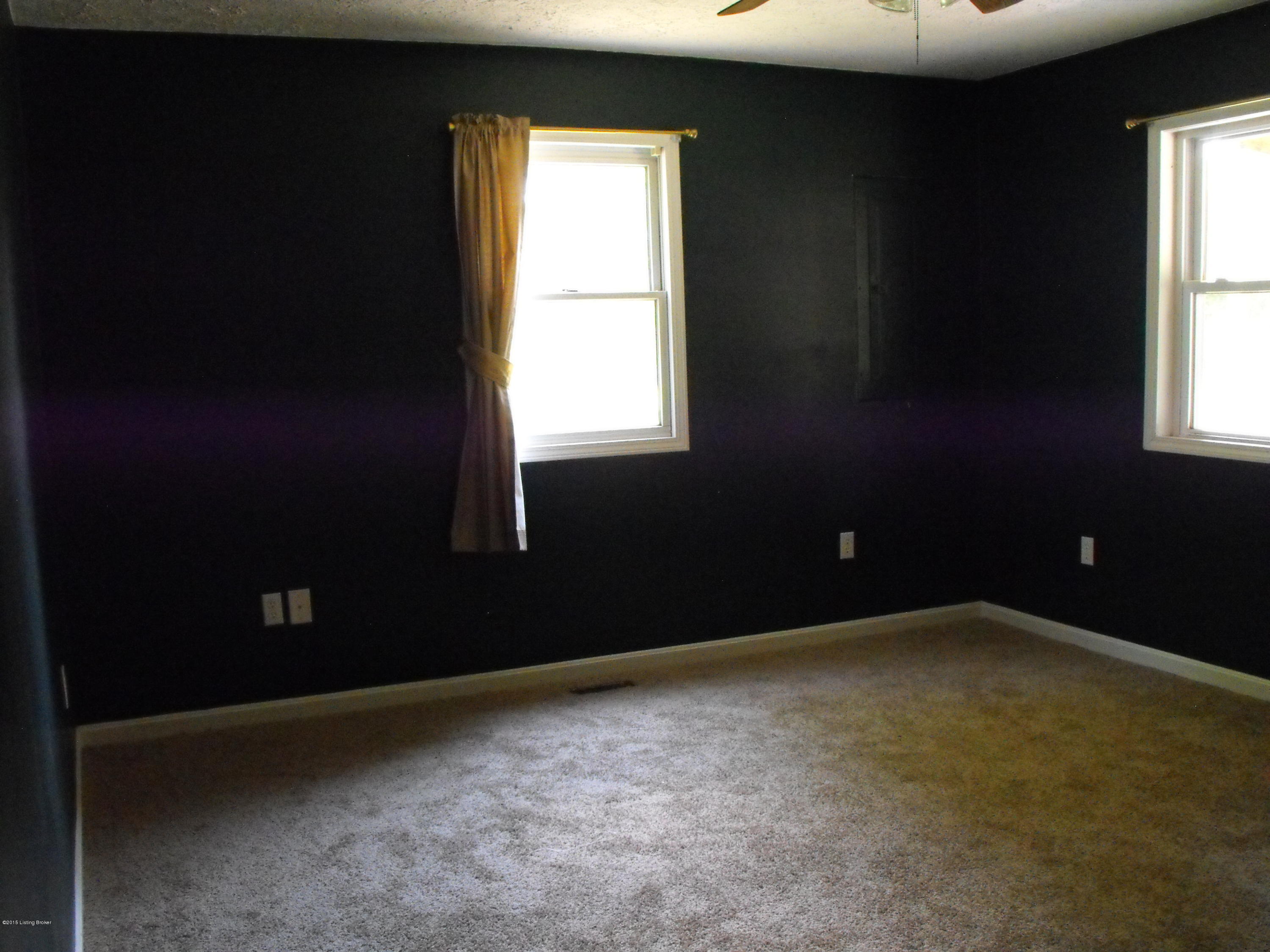 3363 Lagrange Road Smithfield, KY 40068 - Photo 9 of 19 Bedroom 1 view 2