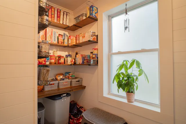 $269,900 | 127 Parkview Avenue, Bangor, ME 04401