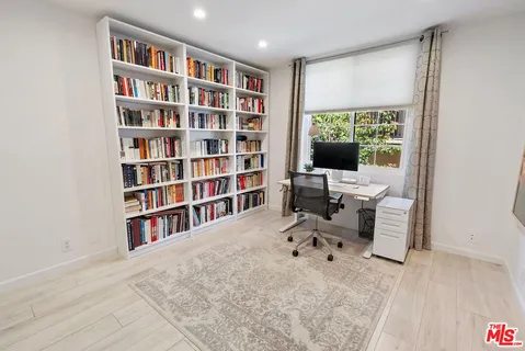 $5,700 | 838 South Barrington Avenue, Unit 203, Los Angeles, CA 90049