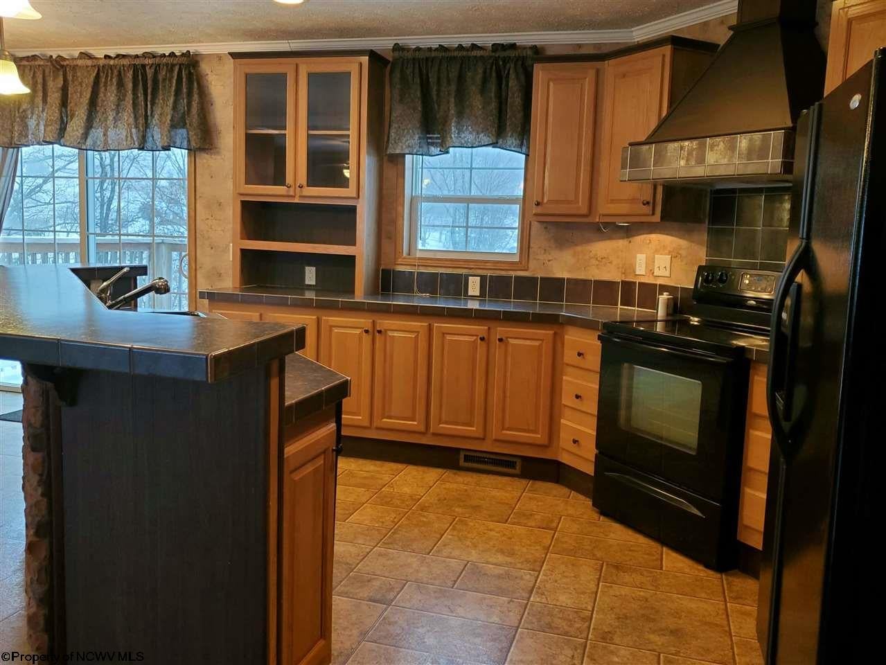 263 Chapel Brook Circle Reedsville, WV 26547 - Photo 4 of 20 Gallery Image 4