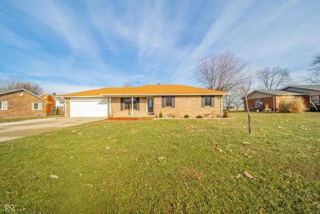 $265,000 | 1312 East Central Avenue, Greensburg, IN 47240