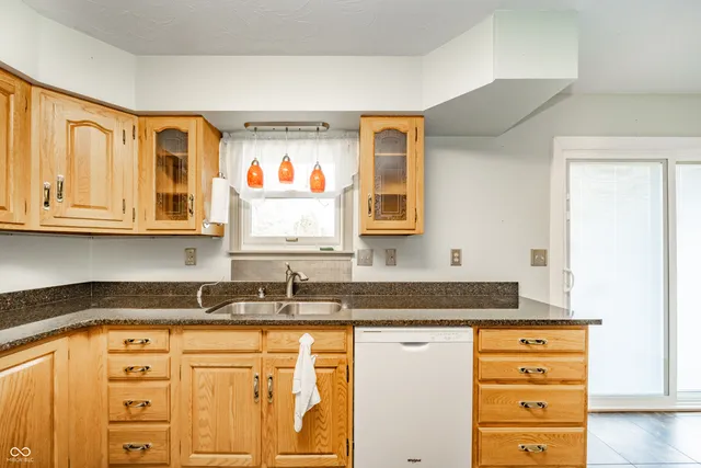 $265,000 | 1312 East Central Avenue, Greensburg, IN 47240