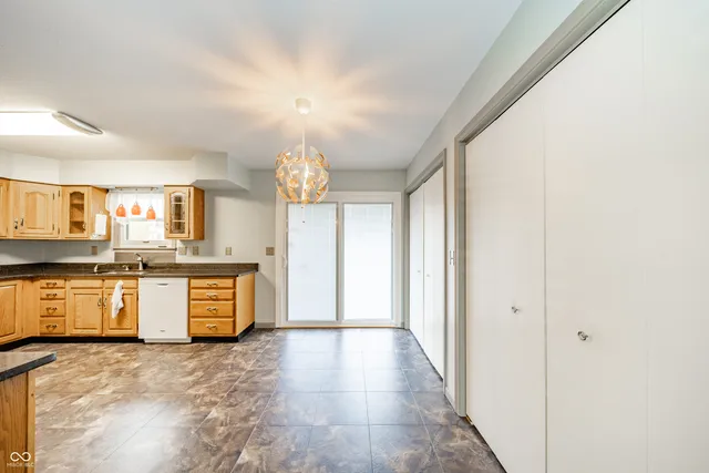 $265,000 | 1312 East Central Avenue, Greensburg, IN 47240