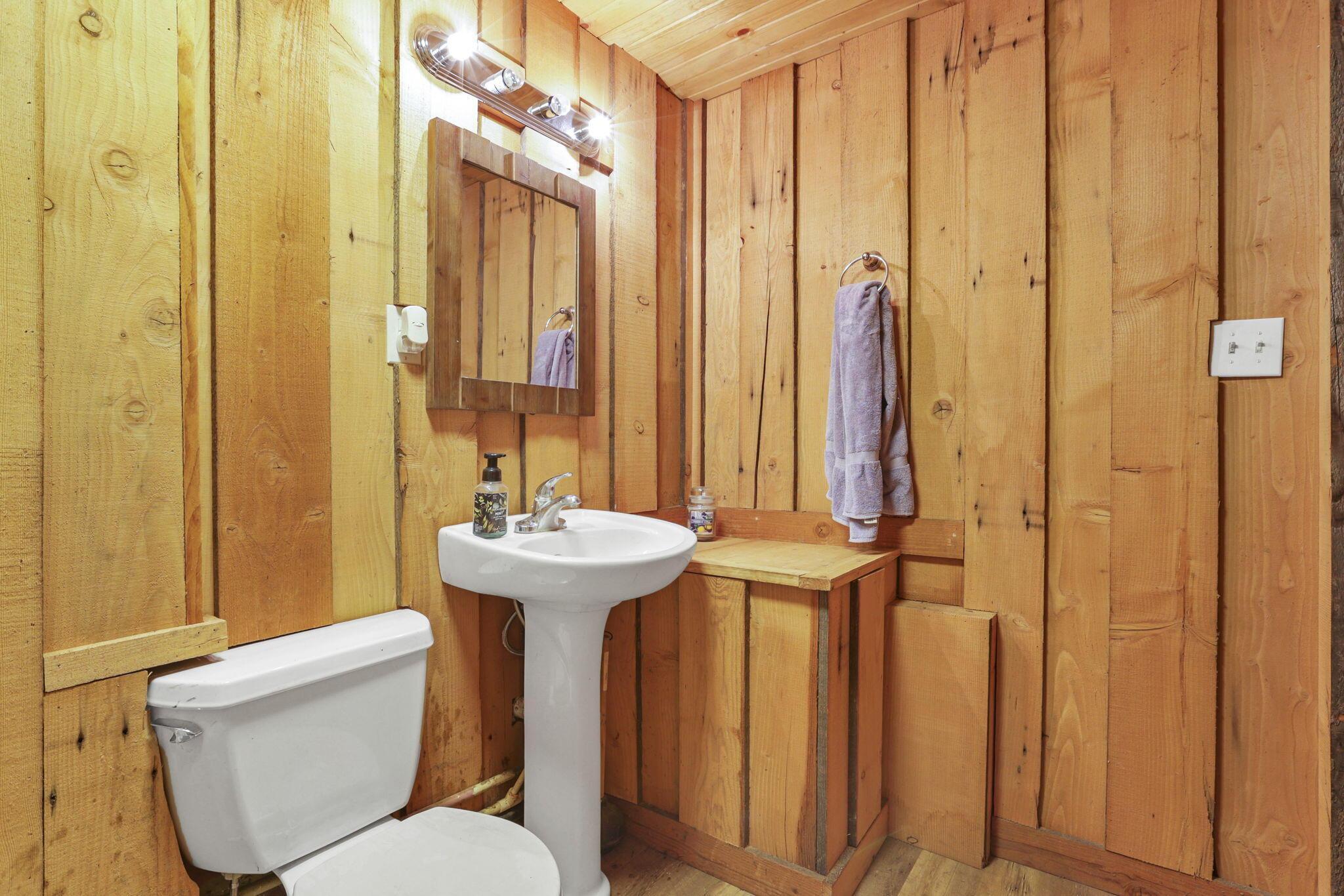 9814 Wesley Chapel Road Mount Perry, OH 43760 - Photo 35 of 56 Bathroom