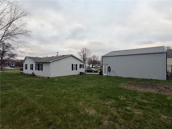 $249,000 | 510 West Samuel Street, Hamilton, MO 64644