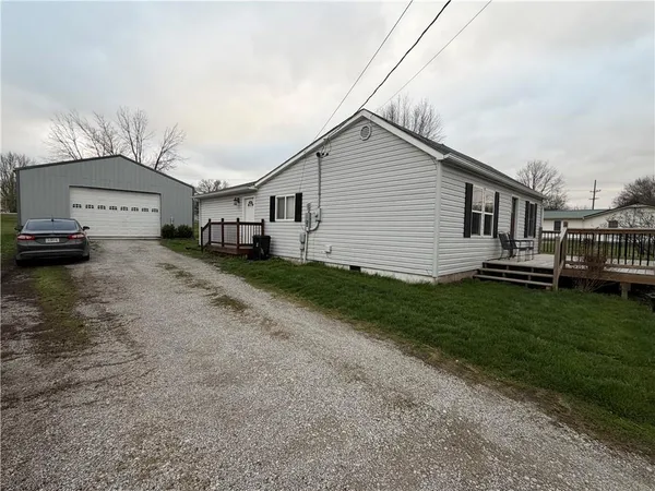 $249,000 | 510 West Samuel Street, Hamilton, MO 64644
