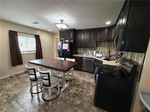 $249,000 | 510 West Samuel Street, Hamilton, MO 64644