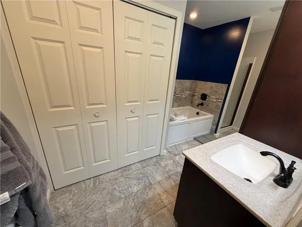 $249,000 | 510 West Samuel Street, Hamilton, MO 64644