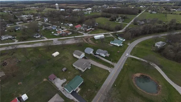 $249,000 | 510 West Samuel Street, Hamilton, MO 64644
