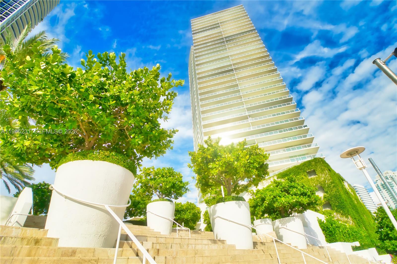 450 Alton Road, Unit 3703 Miami Beach, FL 33139 - Photo 25 of 27 a view of outdoor space and yard