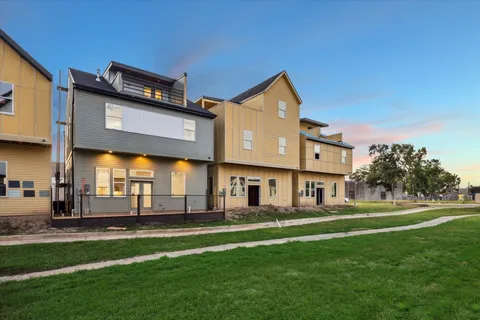 $429,000 | 3909 Zina Way, Houston, TX 77018