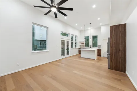 $429,000 | 3909 Zina Way, Houston, TX 77018